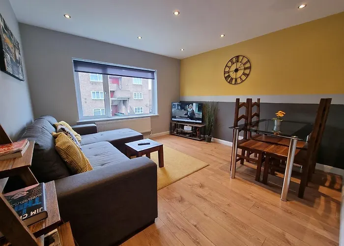 144 - Excellentstays - 2 Bedroom Flat