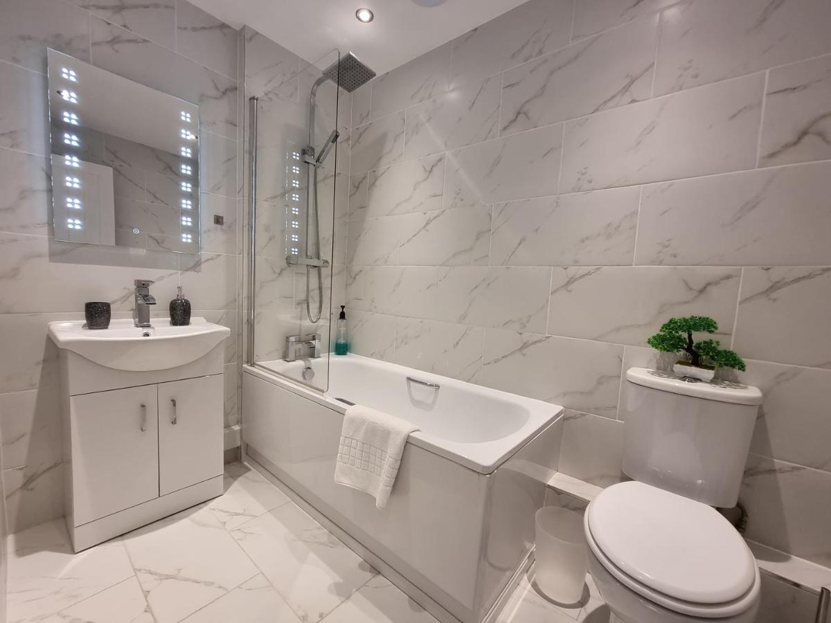 144 - Excellentstays - 2 Bedroom Flat Apartment
